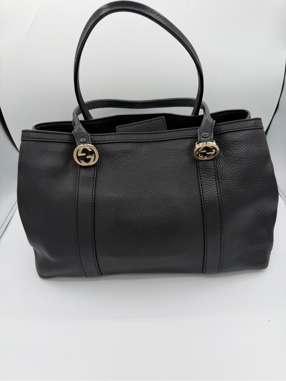 Gucci interlocking G Black Leather Double-Handle Tote with Gold-Tone hardware